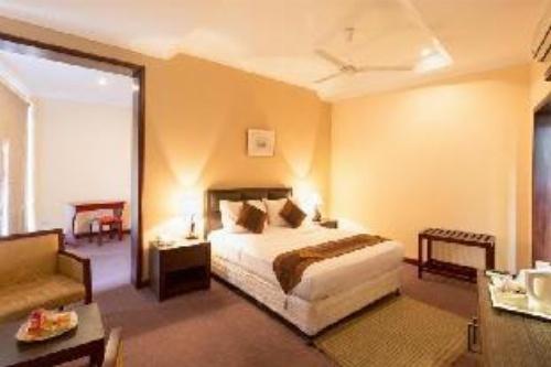 Devon Hotel image 2